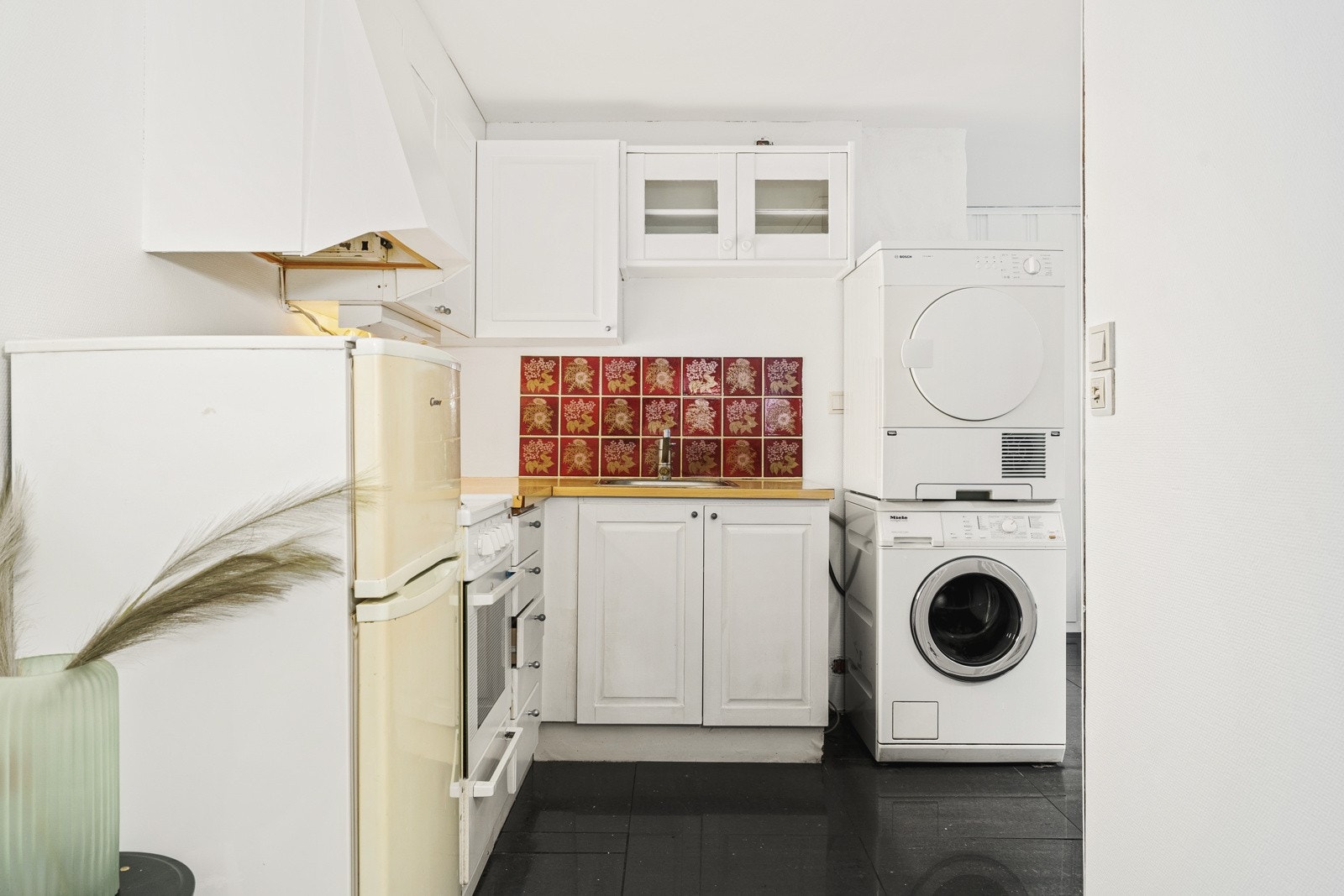 Her er det stue/kjøkken og bad. Galleribilde