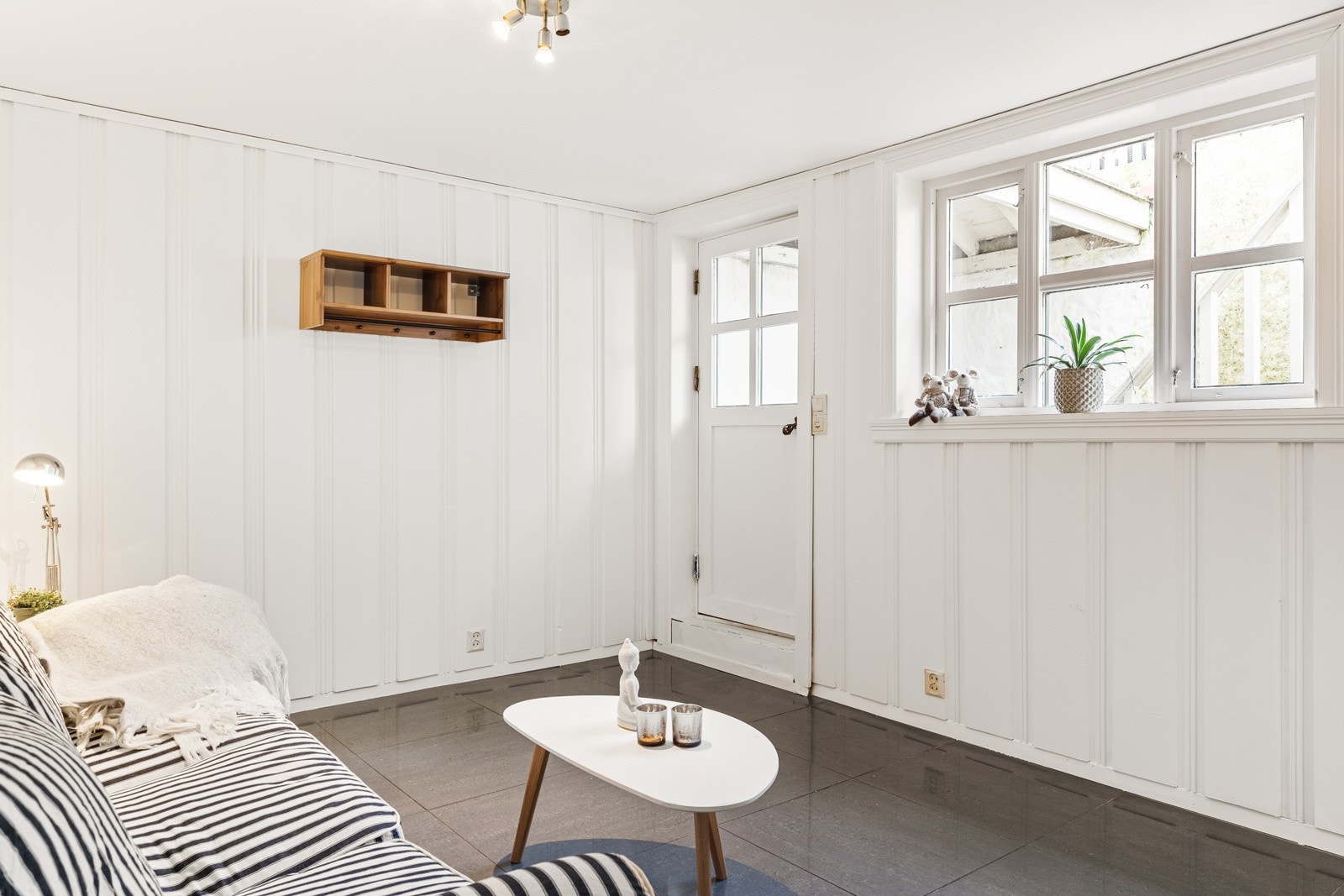 Boligen har også en liten hybel i kjelleren som måler 25 kvm. Galleribilde