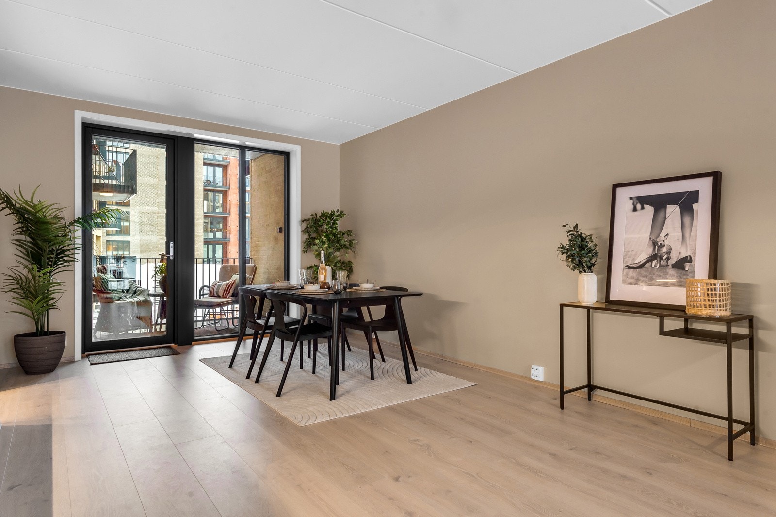 Helt ny og ubebodd Galleribilde