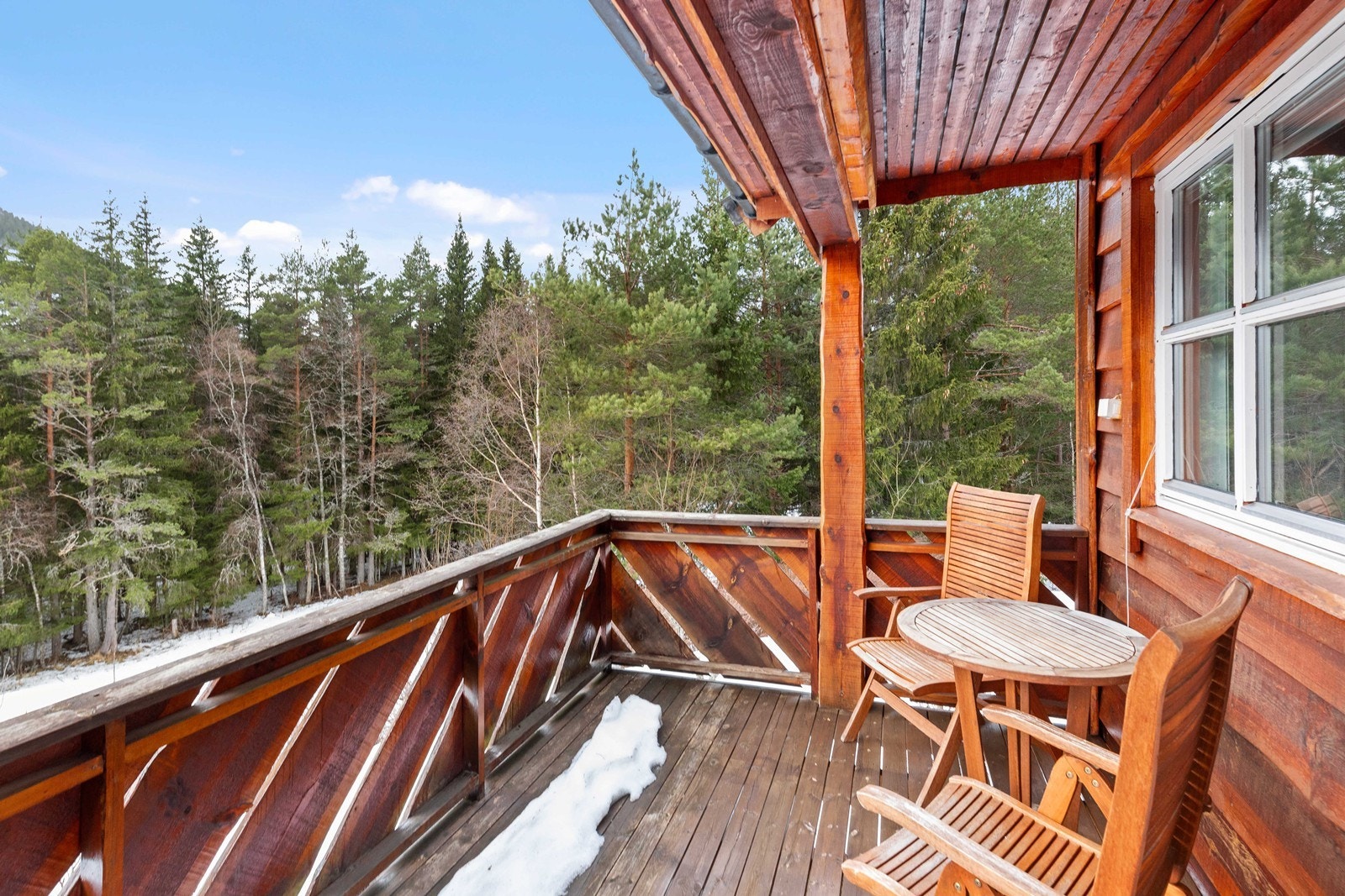 Så følger noen bilder fra de flotte uteplassene og tomten Galleribilde