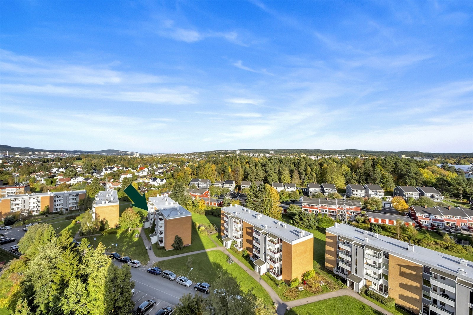 Blokken ligger fint til, med svært lite innsyn fra bebyggelsen rundt. Galleribilde