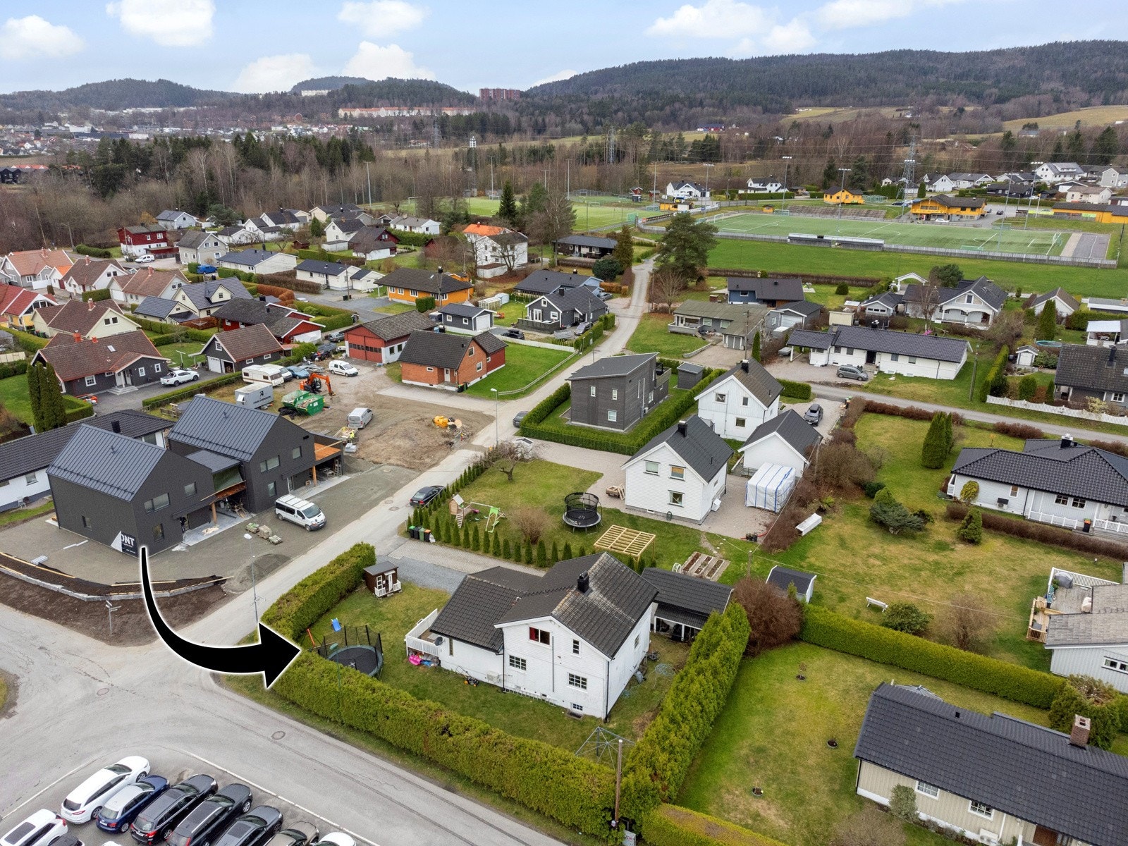 Meglerhuset Telemark v/ Jørn Eik-Nilsen har gleden av å presentere Østre Lensmannsveg 13. Galleribilde