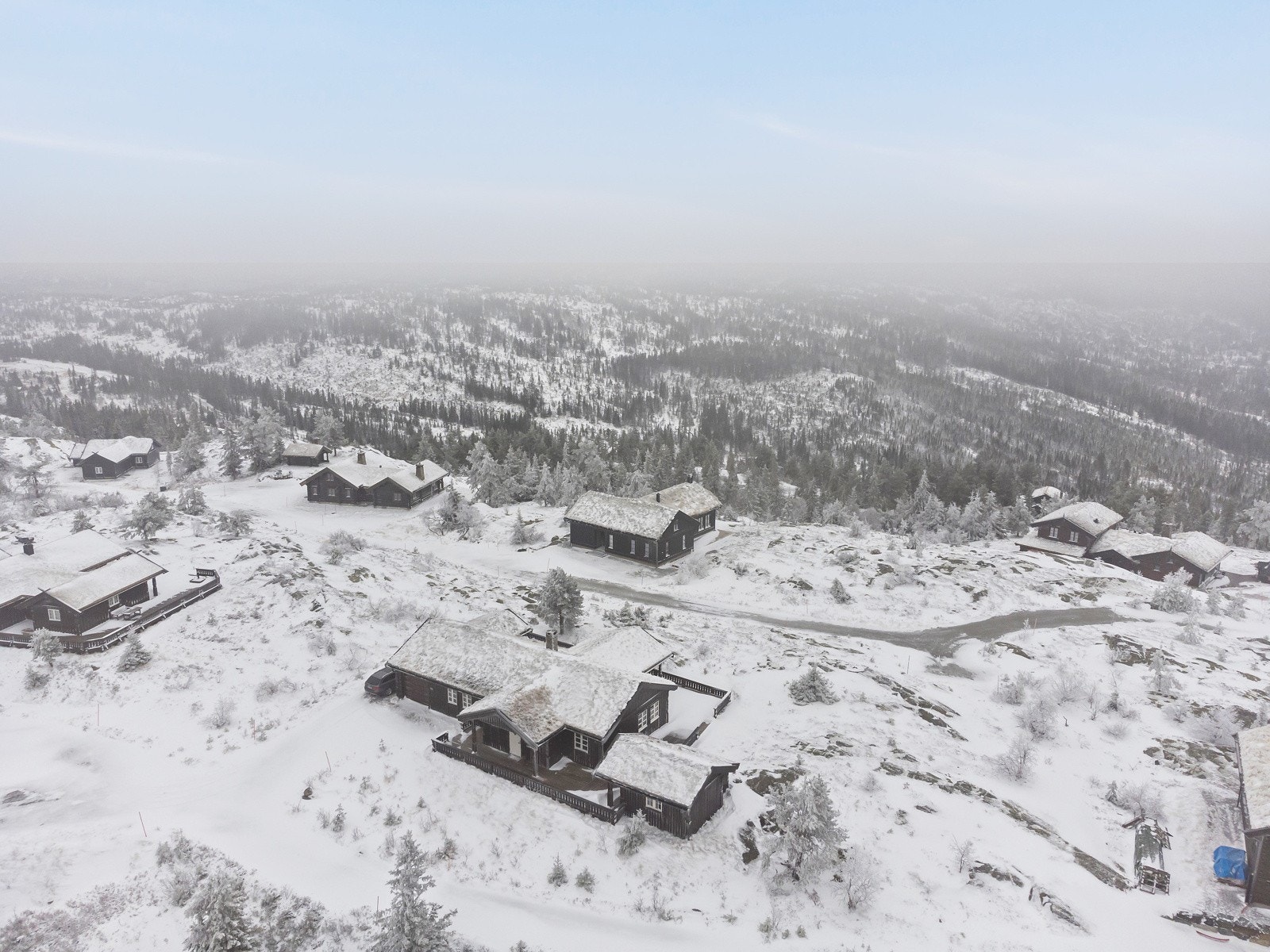 Hytta ligger ca 800 moh med fin utsikt! Galleribilde