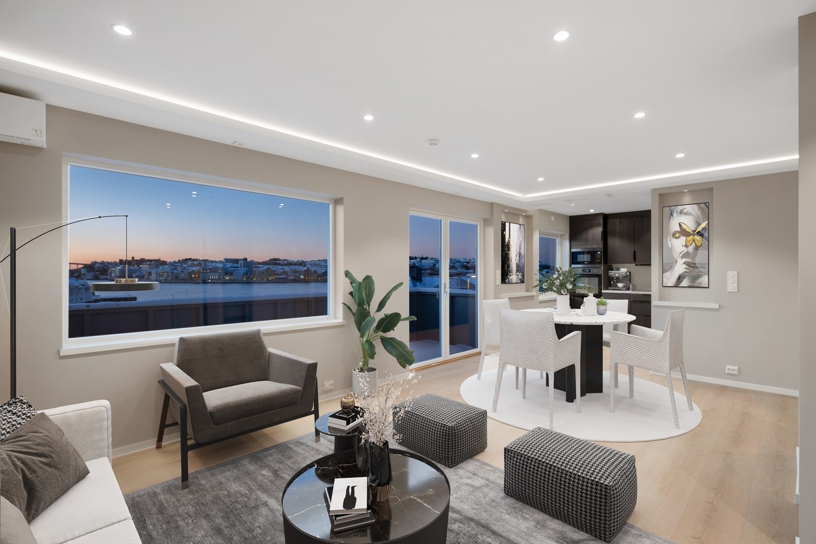 Din lokale eiendomsmegler Aleksander Talgø har gleden av å presentere denne flotte leiligheten på Nordlandet! Galleribilde