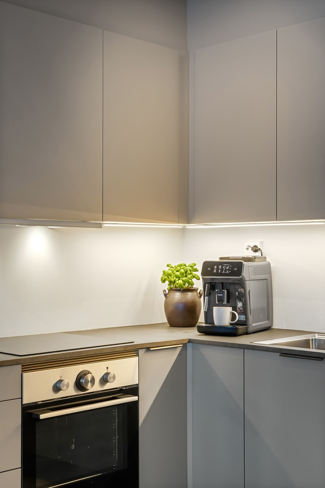 Matlaging i god harmoni med nære og kjære Galleribilde