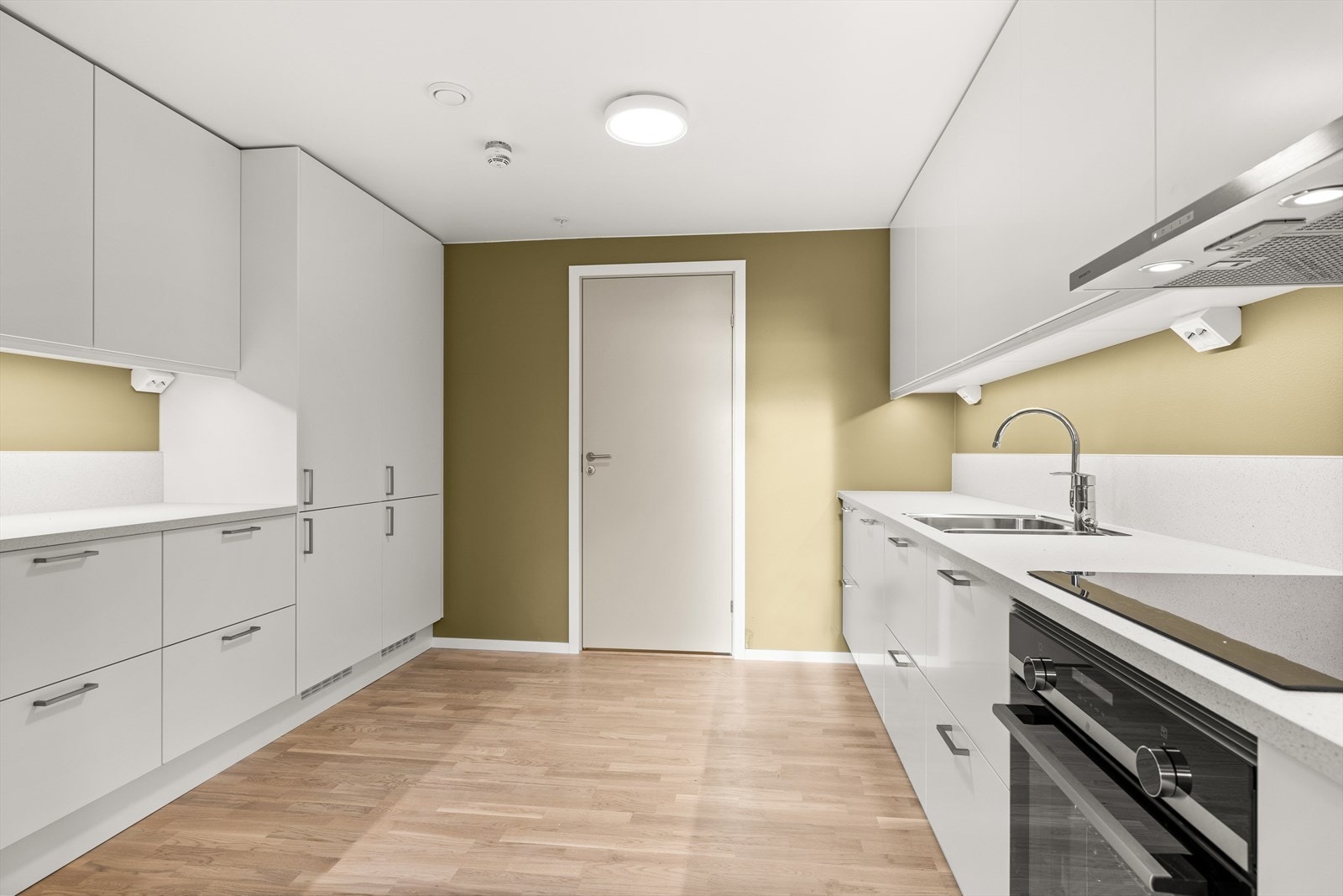 Fra sameiets felleslokale. Fantastisk å ha et slikt fellesareale som kan leies for en rimelig penge. Galleribilde