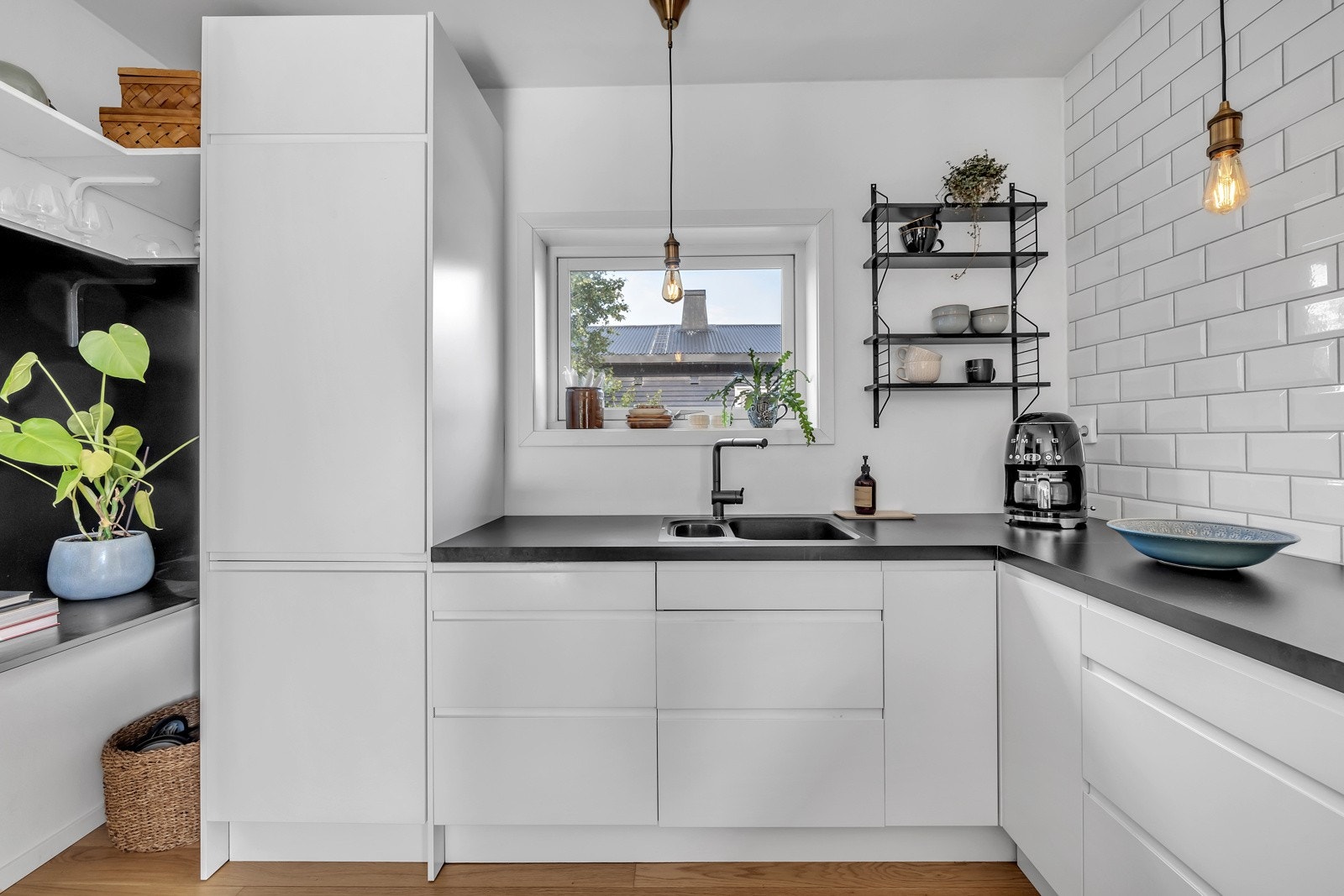 Skjulte gripelister og flotte fliser Galleribilde