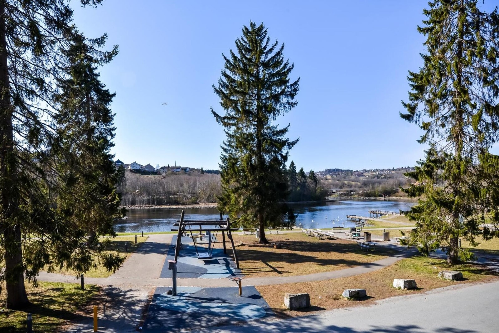 Nedre Leirfoss like ved Galleribilde