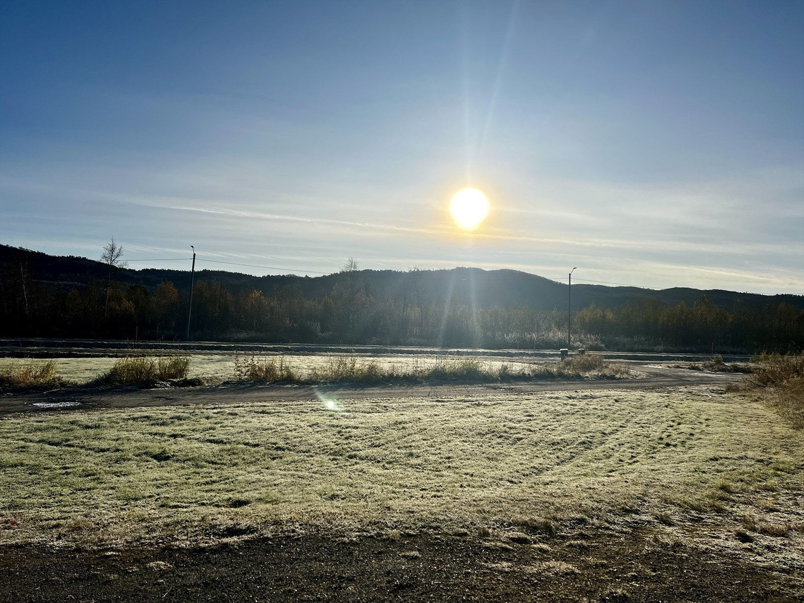 Gode sol, lys og utsiktsforhold fra tomt. Galleribilde