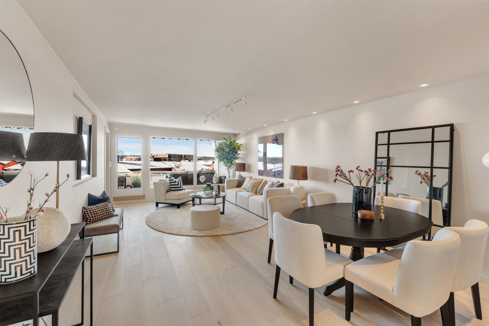 Boligen er betydelig oppusset i 2024. Det er brukt materialer av høy kvalitet, og ingenting er overlatt til tilfeldighetene Galleribilde