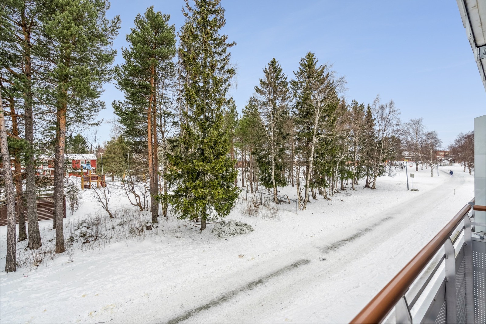 Området er svært barne- og familievennlig og har kort avstand til blant annet turterreng, lysløype, skog og mark. Galleribilde