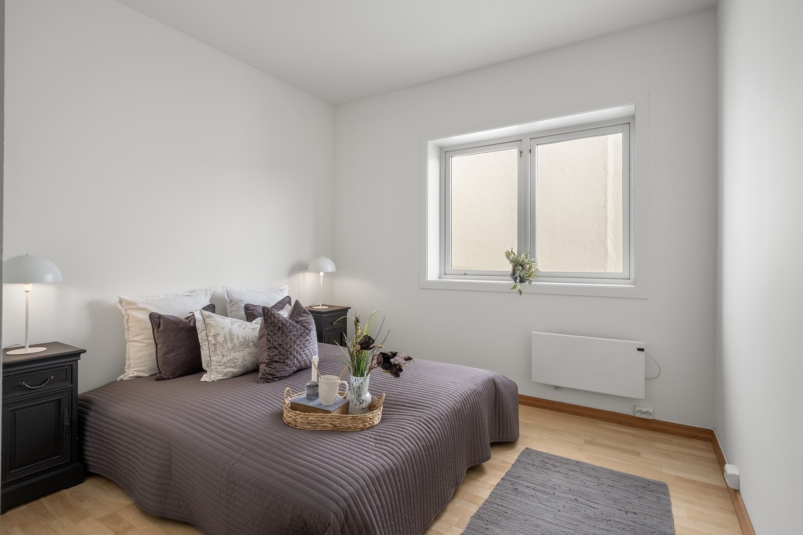 Hovedsoverom som vender inn mot bakgården. Galleribilde