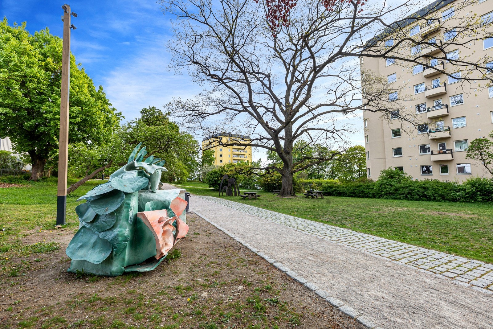 Området er omkranset av flere grøntområder og parker m.m. Galleribilde