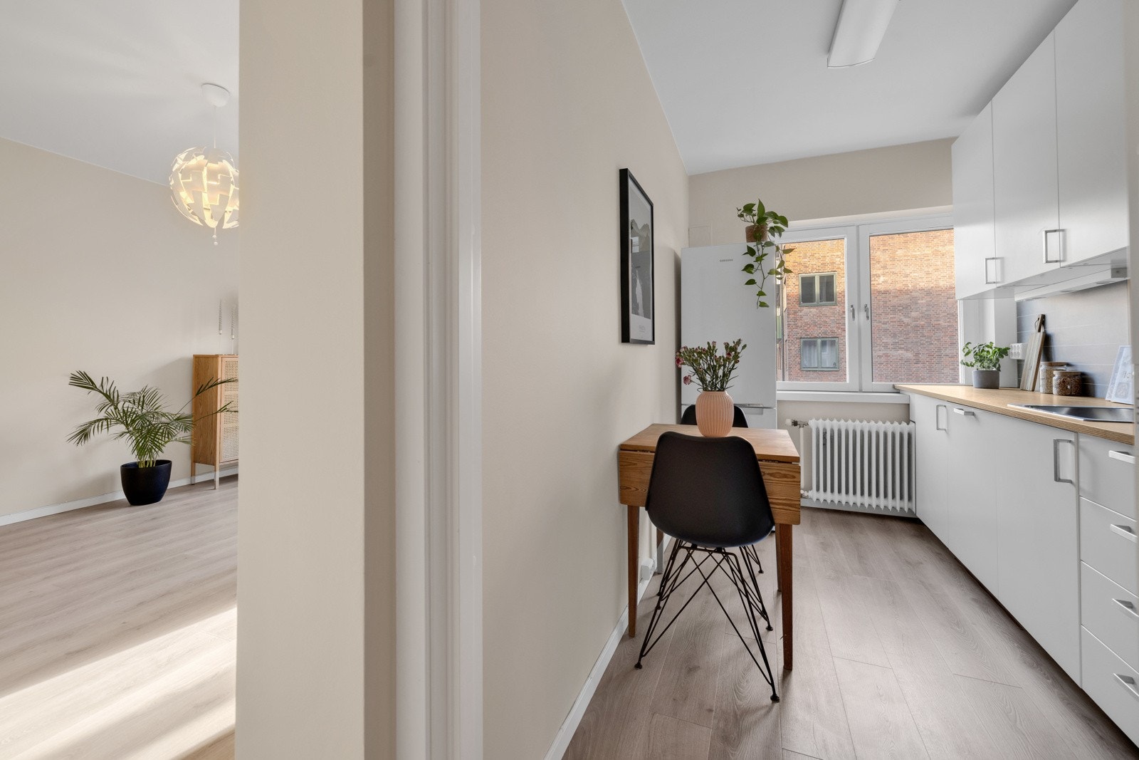 Fra gangen er det videre adkomst til kjøkkenet. Galleribilde