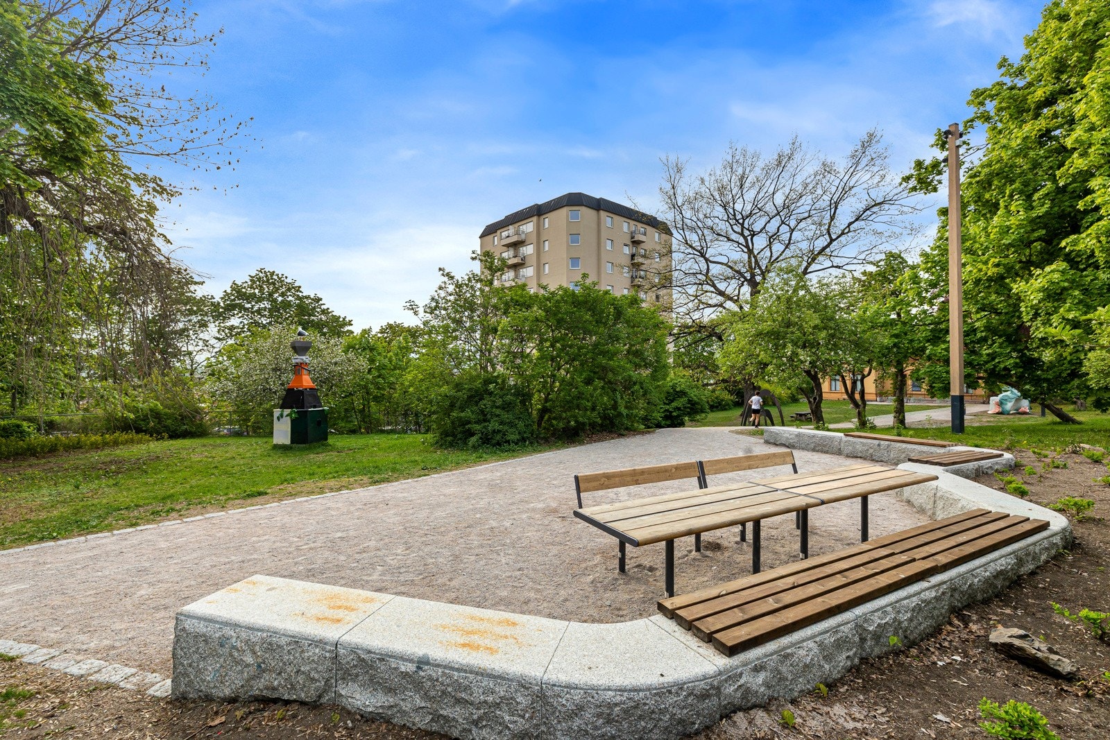 Området er omkranset av flere grøntområder og parker m.m. Galleribilde