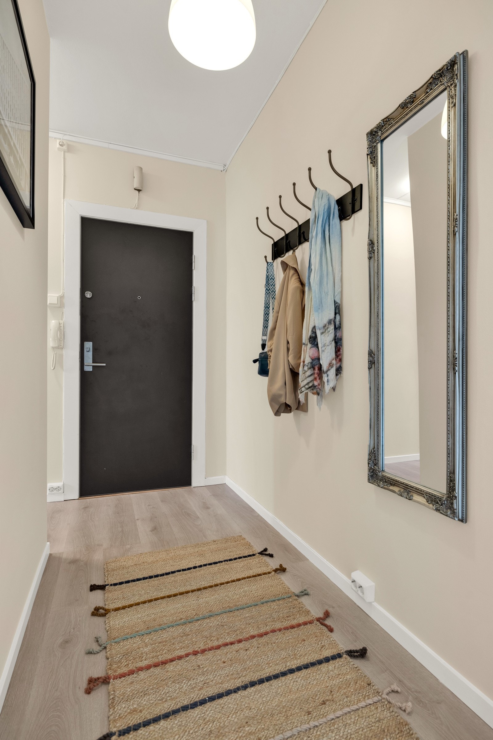 Entré. Galleribilde