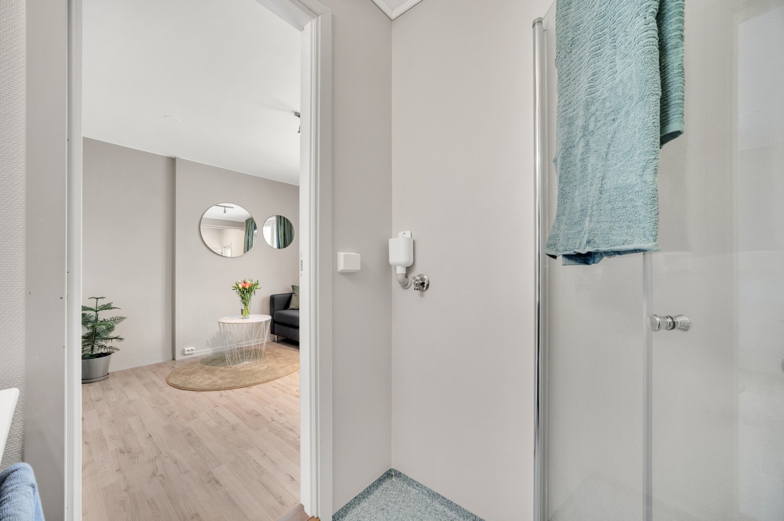 Badet har opplegg for vaskemaskin. Galleribilde