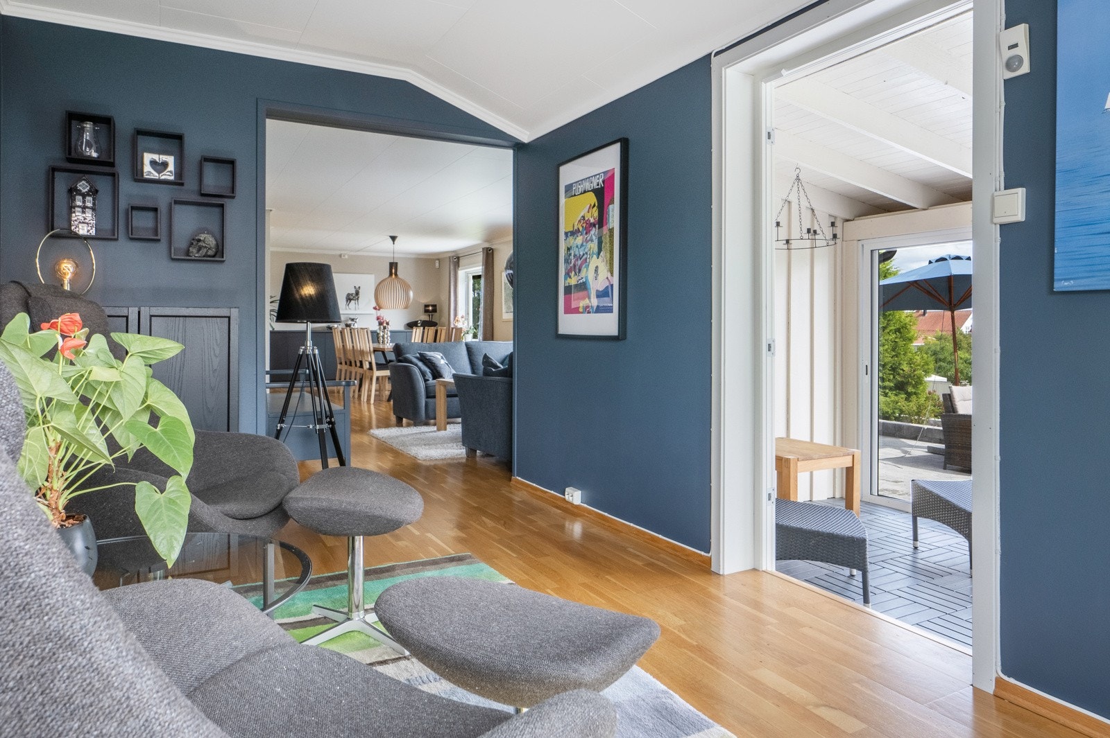 Fra denne delen er det utgang til hyggelige uteområder. Galleribilde