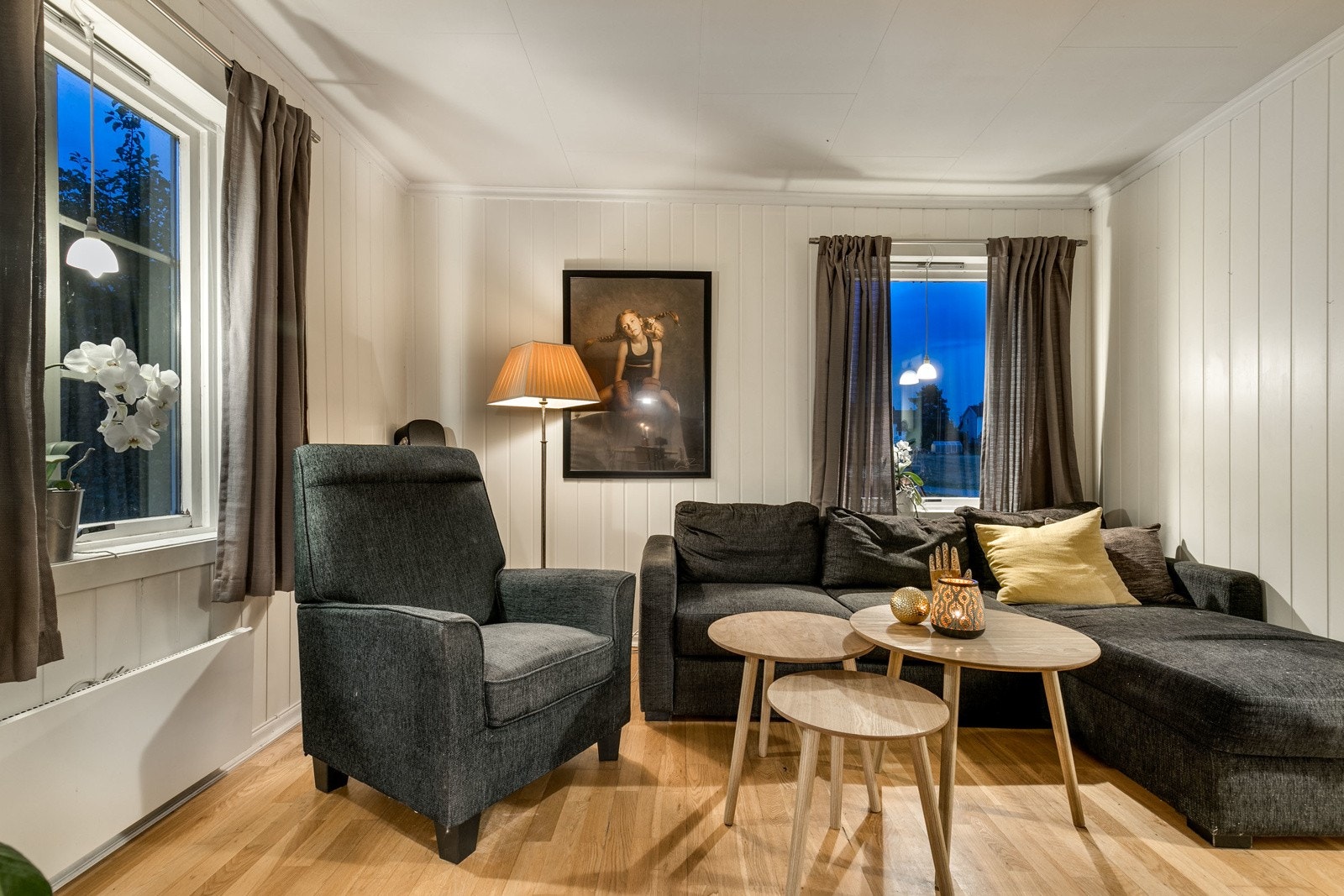 God avsatt plass til å sette inn sofamøbler og TV etter ønske Galleribilde