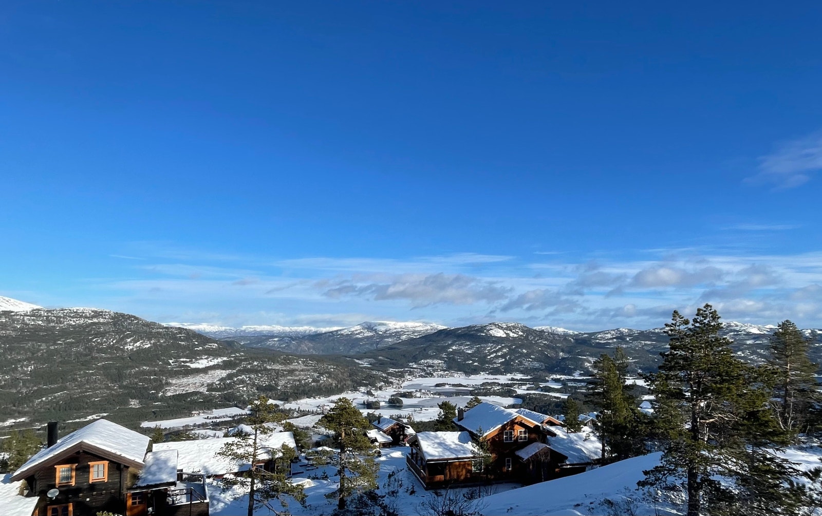 Utsikt fra tomten Galleribilde