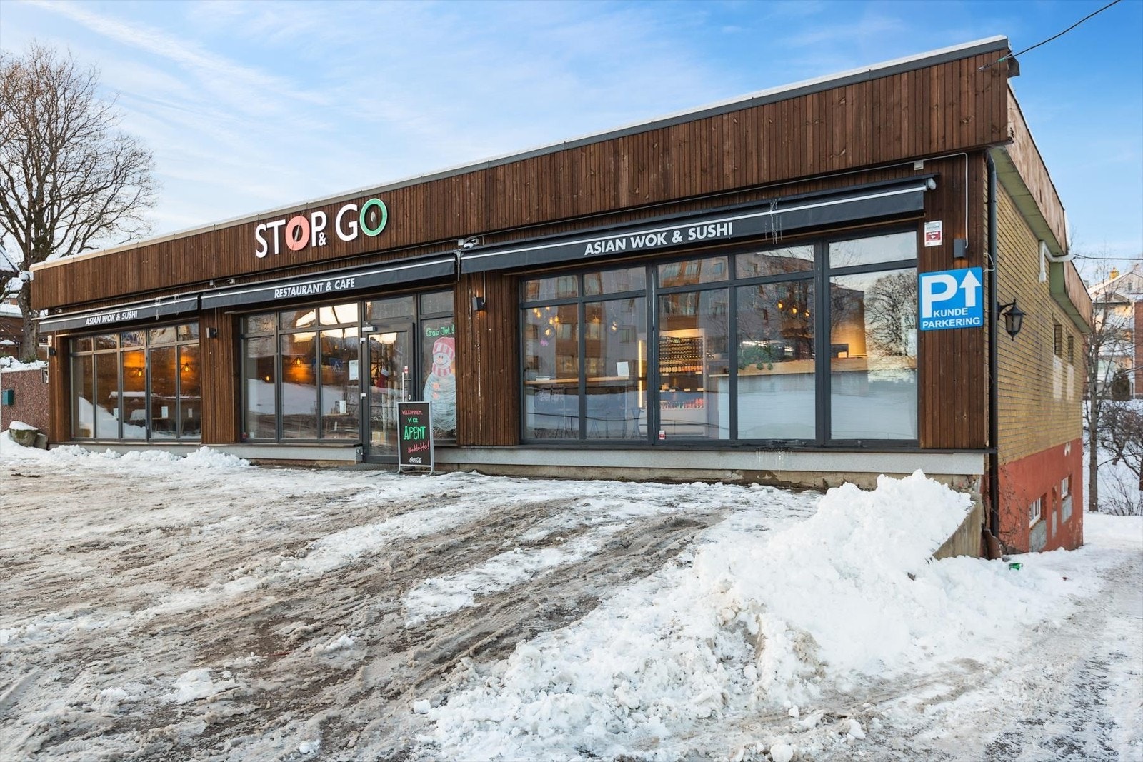 Vi har flere gode spisesteder. Her fra populære Stop & Go, delikate lokaler og kjempegod mat. Galleribilde