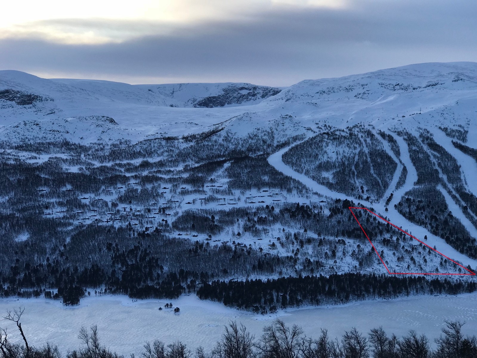 Området ca. markert. Avvik vil forekomme. Galleribilde