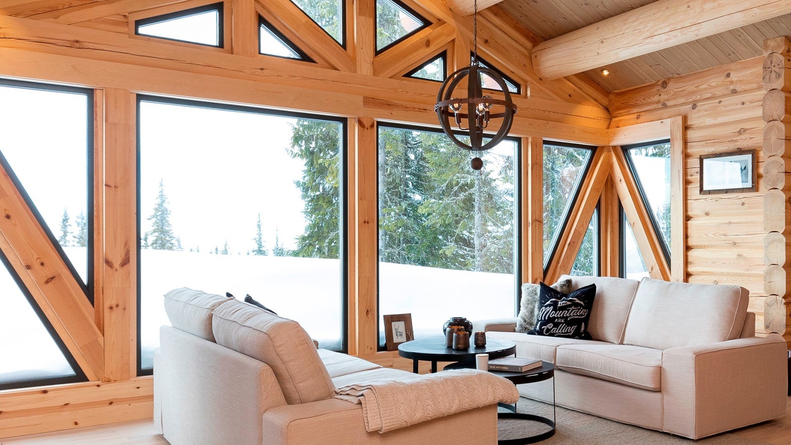 Bilde tatt av hytte bygget for kunde Galleribilde