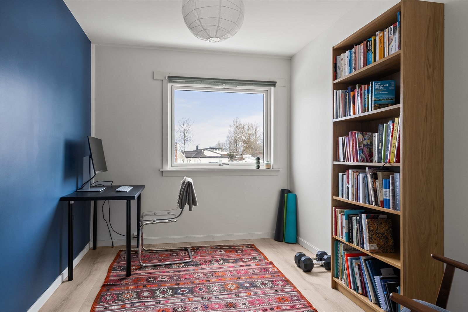 Soverom 3. Dette er det minste soverommet med har likevel god plass til å innredes med seng og ellers ønsket møblement. Galleribilde