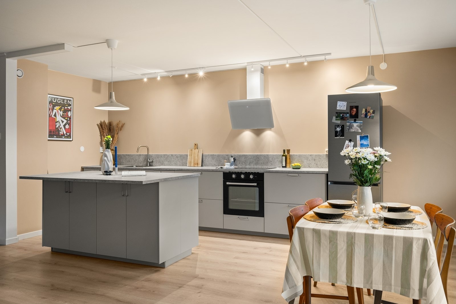 Velkommen til Hagapynten 25 - En lekker og nyoppusset leilighet på Haugerud! Galleribilde