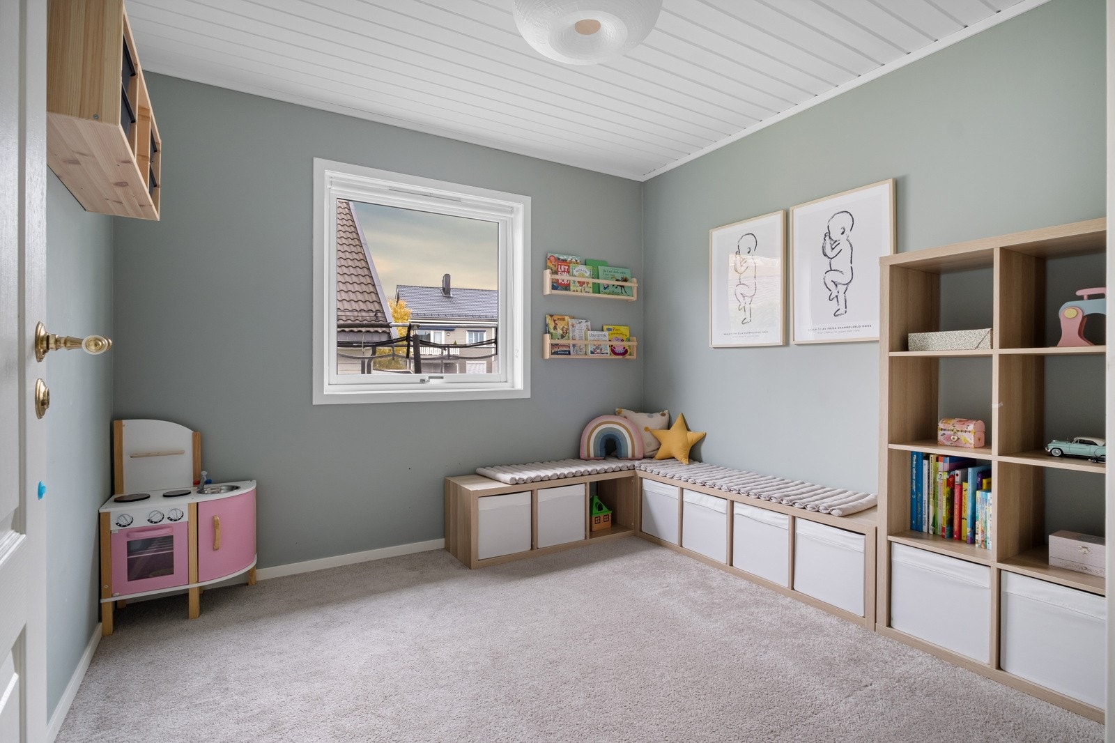 Boligen har 4 romslige soverom. Galleribilde