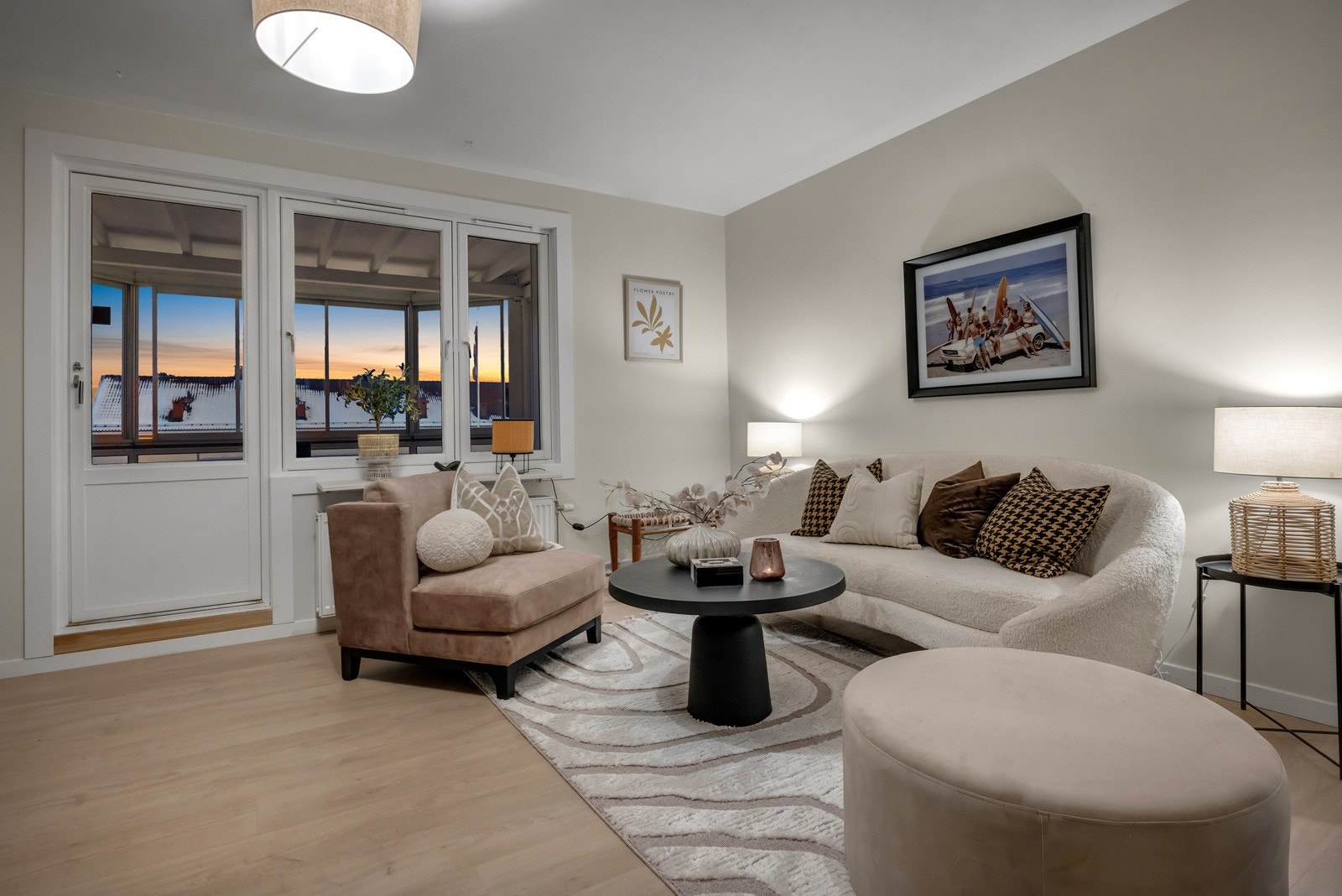 Felleskostnadene inkluderer varmtvann, fyring og internett. Galleribilde