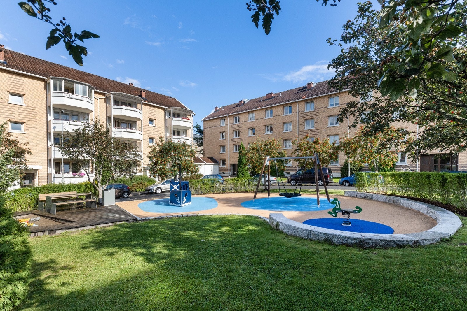 Fine grøntarealer i borettslaget. Galleribilde