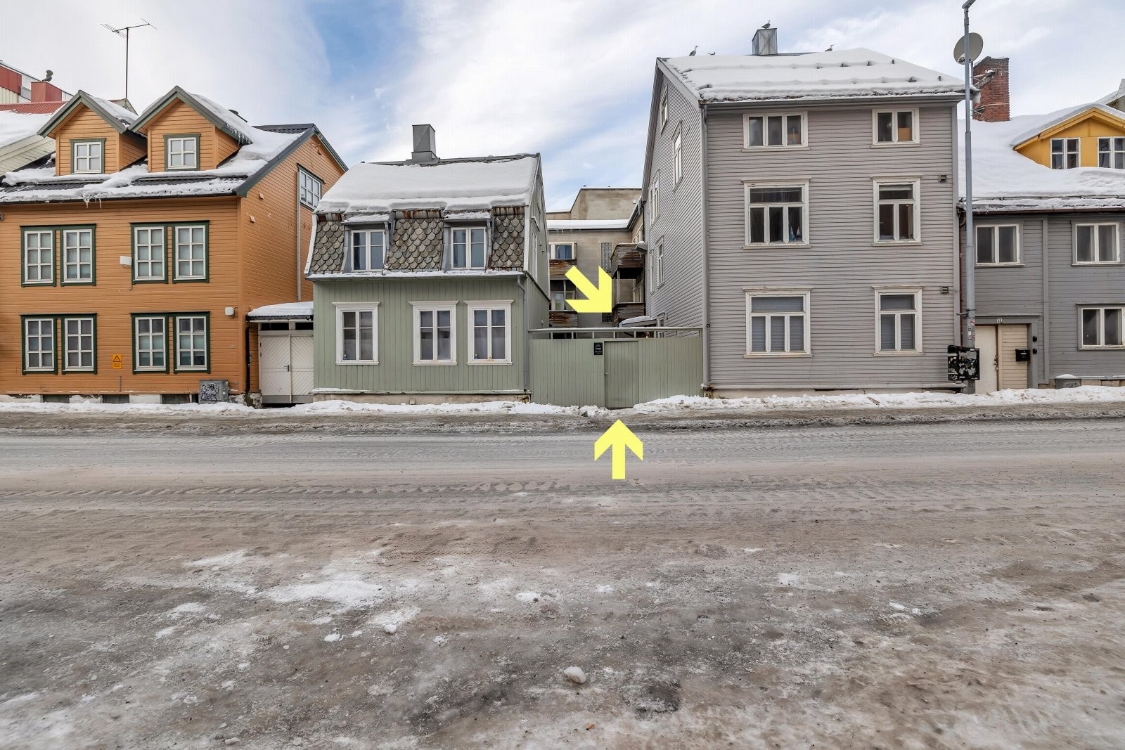 Storgata 14C er plassert i hjertet av Tromsø sentrum, men er tilbaketrukket i en rolig skjermet bakgård Galleribilde