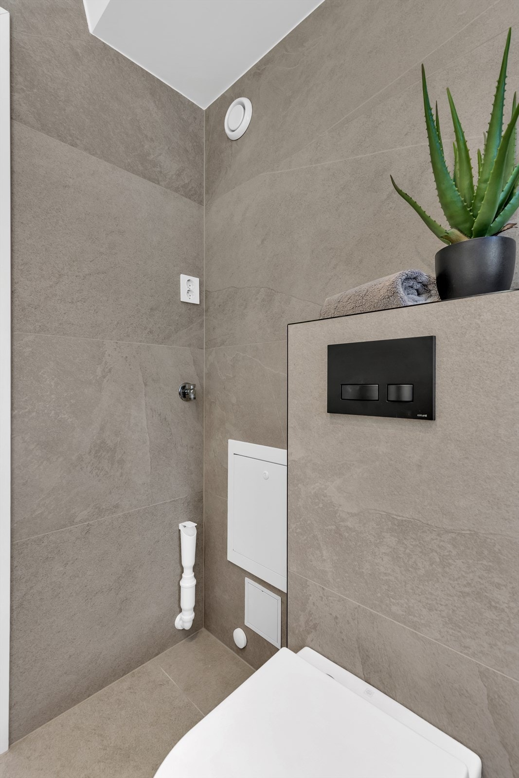 Opplegg for vaskemaskin. Galleribilde