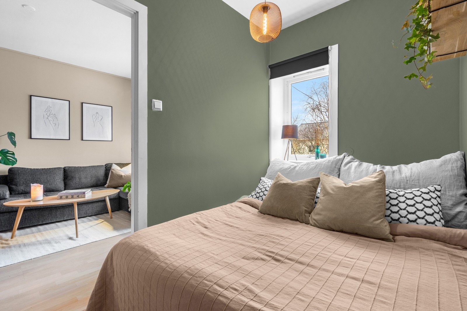 Inn fra stuen ligger soverommet. Galleribilde