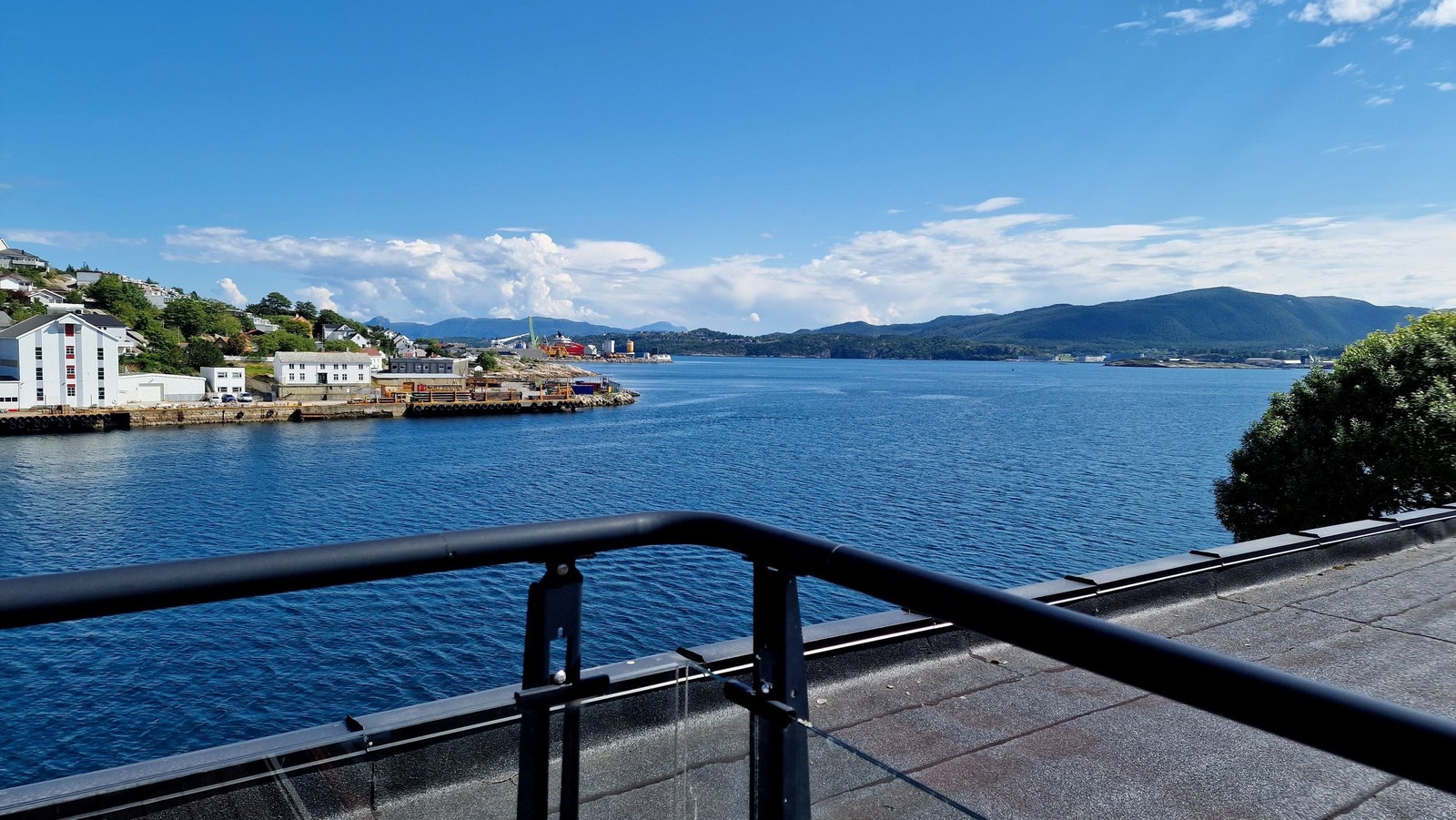 Utsikten fra takterrassene er upåklagelig. Galleribilde