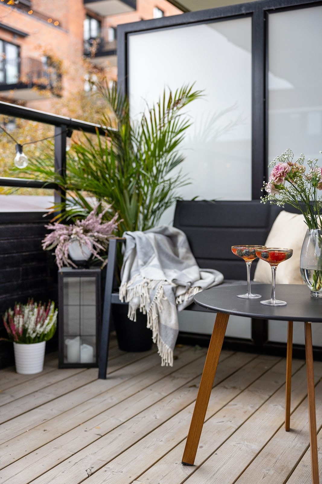 Her kan du nyte soldager med god plass til innredning. Galleribilde