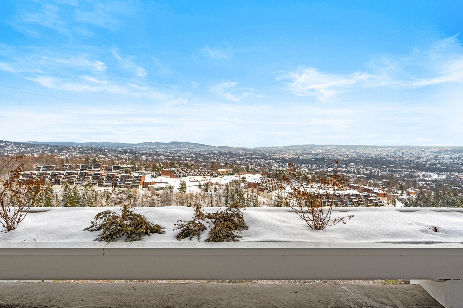 Her får du en fantastisk utsikt som strekker seg fra Holmenkollen til fjorden! Galleribilde