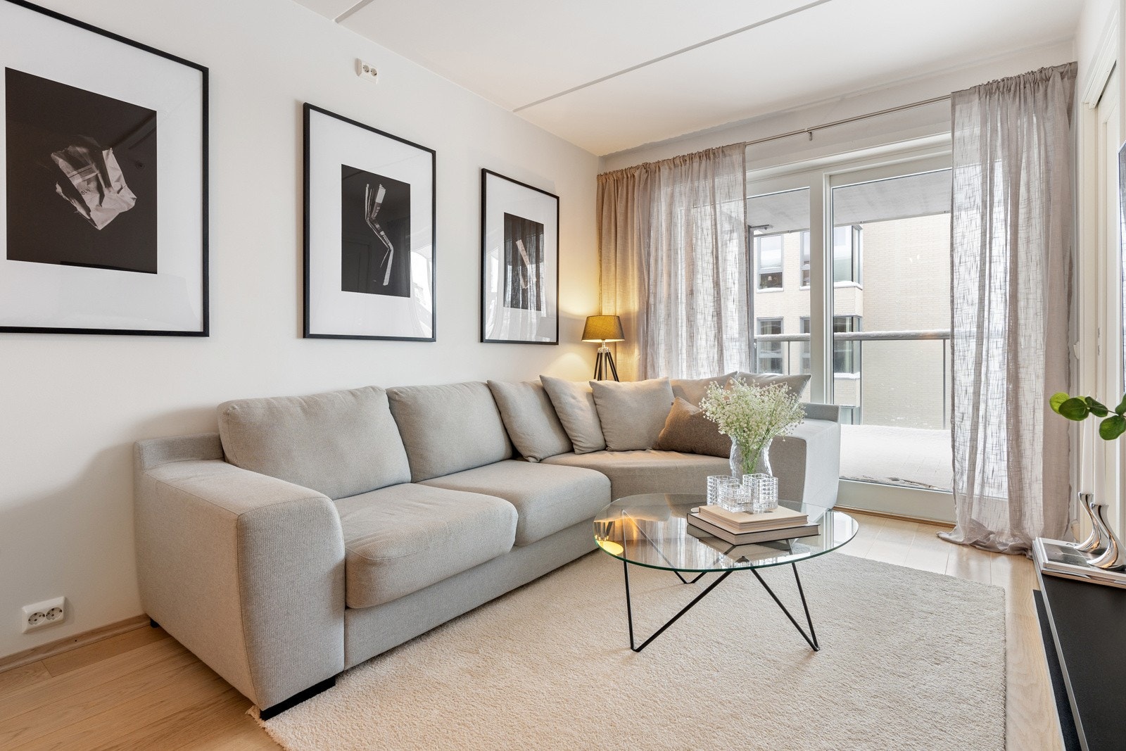 Leiligheten er oppvarmet via vannbåren gulvvarme og har lave felleskostnader på kr 2.627,-. Galleribilde