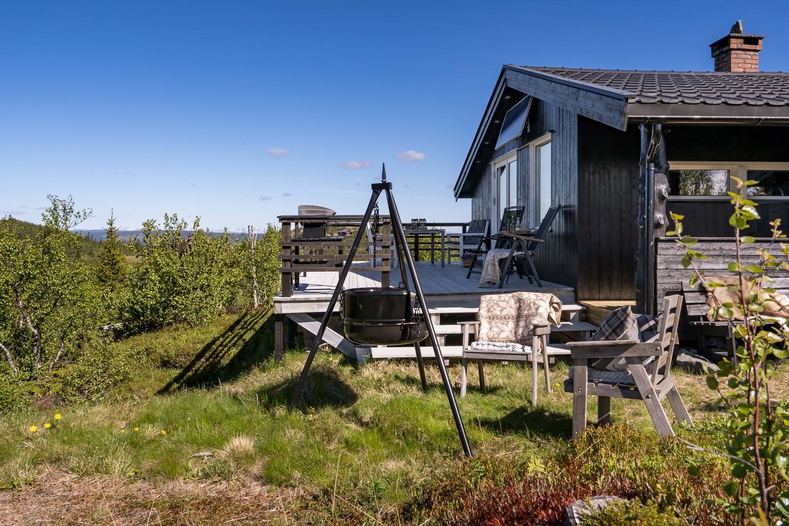 Fine utearealer i et fantastisk landskap. Galleribilde