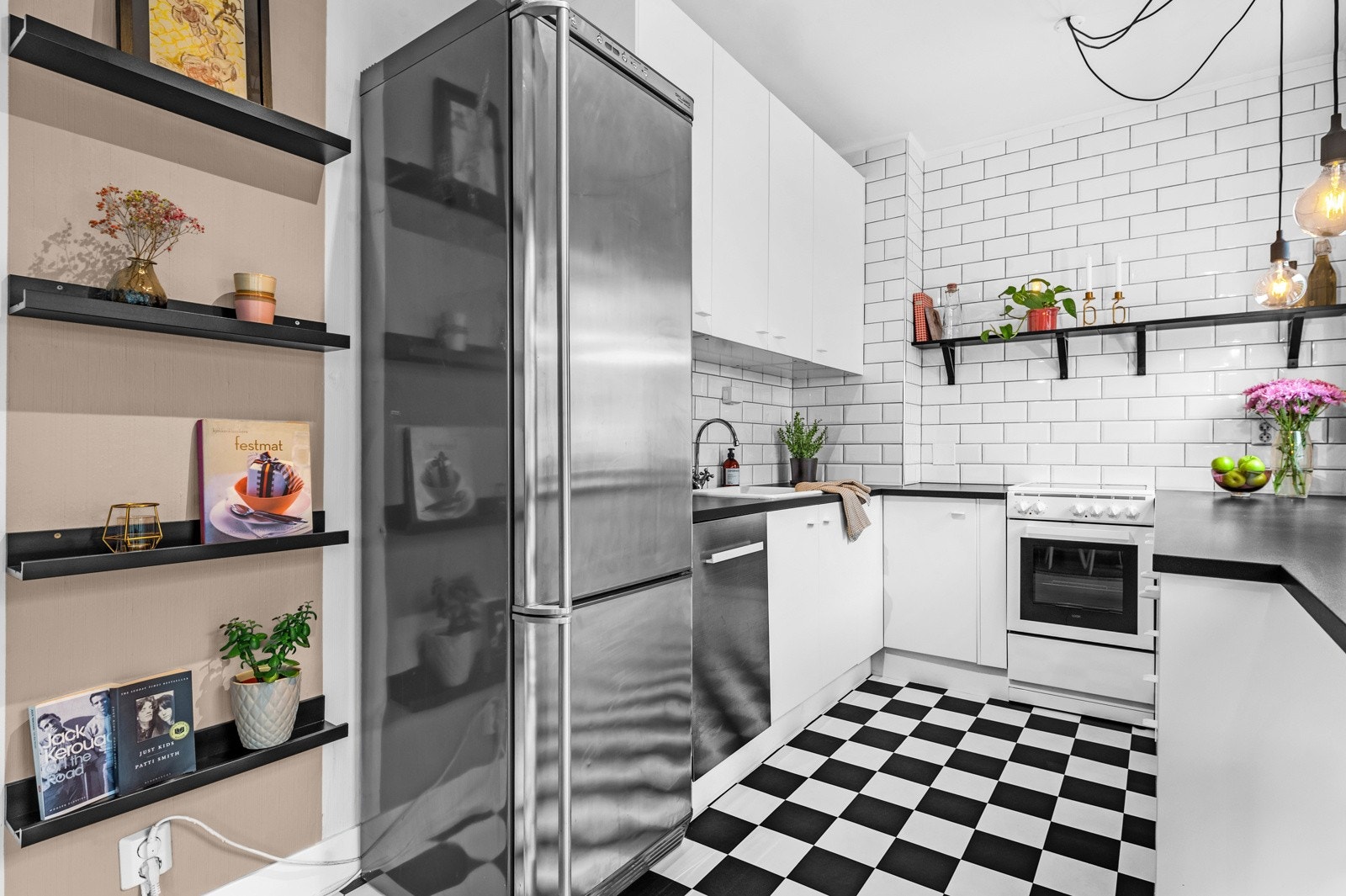 Hvitevarene på kjøkkenet medfølger. Galleribilde