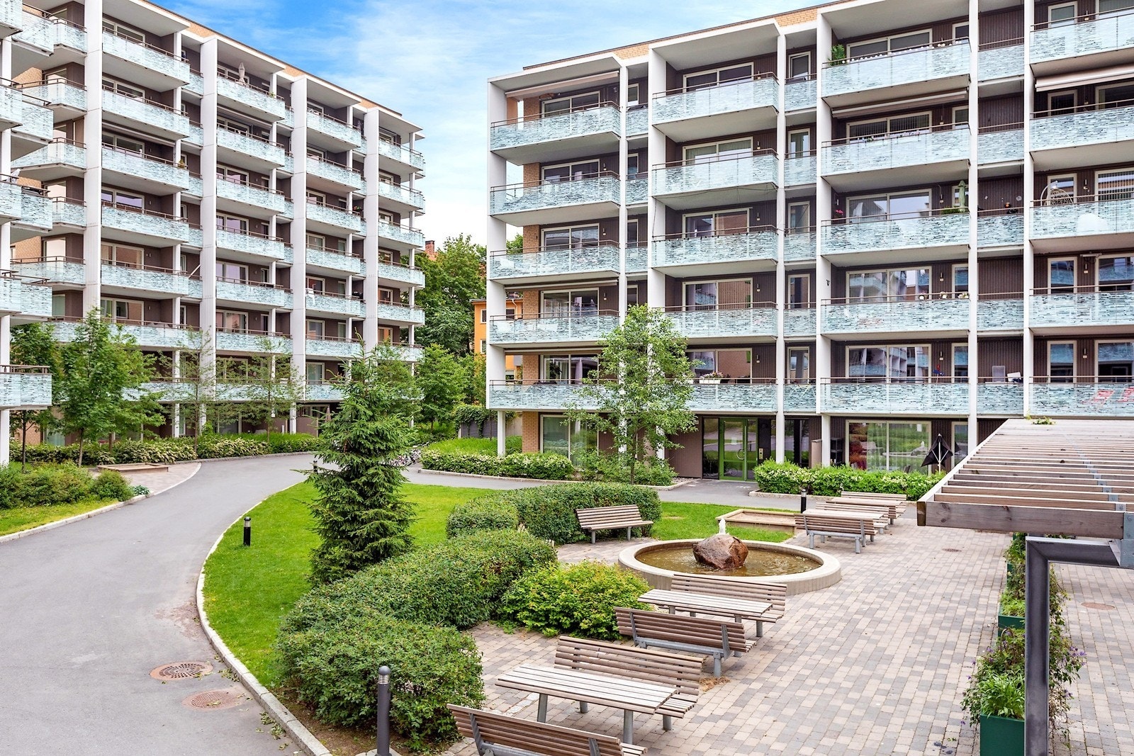 Bakgården er helt nydelig på sommerstid! Galleribilde