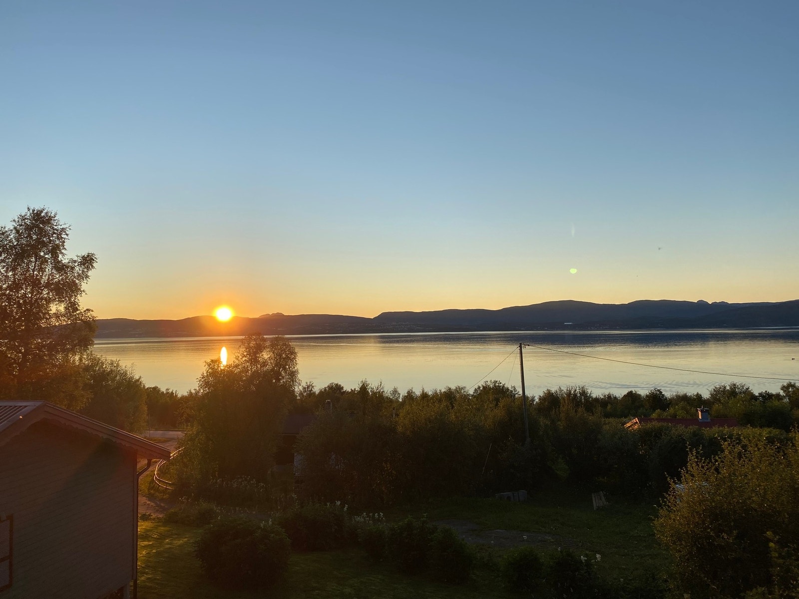 Utsikt fra terrassen ved lekestue - selgers bilde. Galleribilde