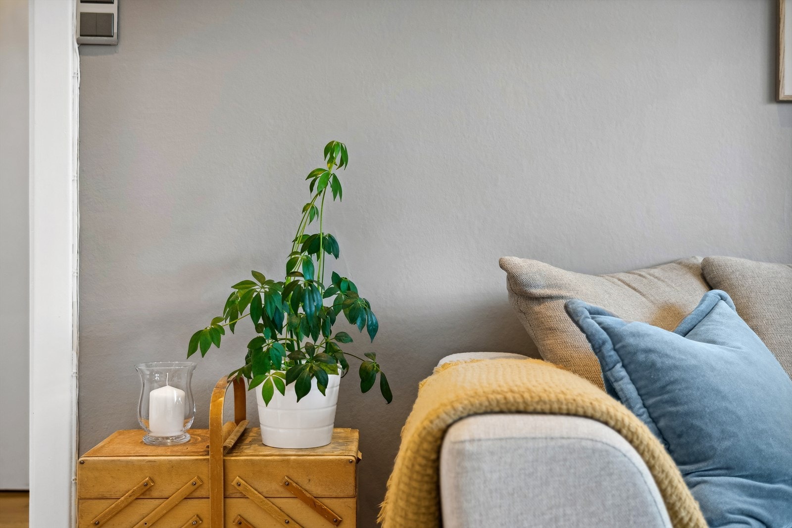 Stuen er enkel å innrede etter enhver smak. Kom på visning for videre planlegging Galleribilde