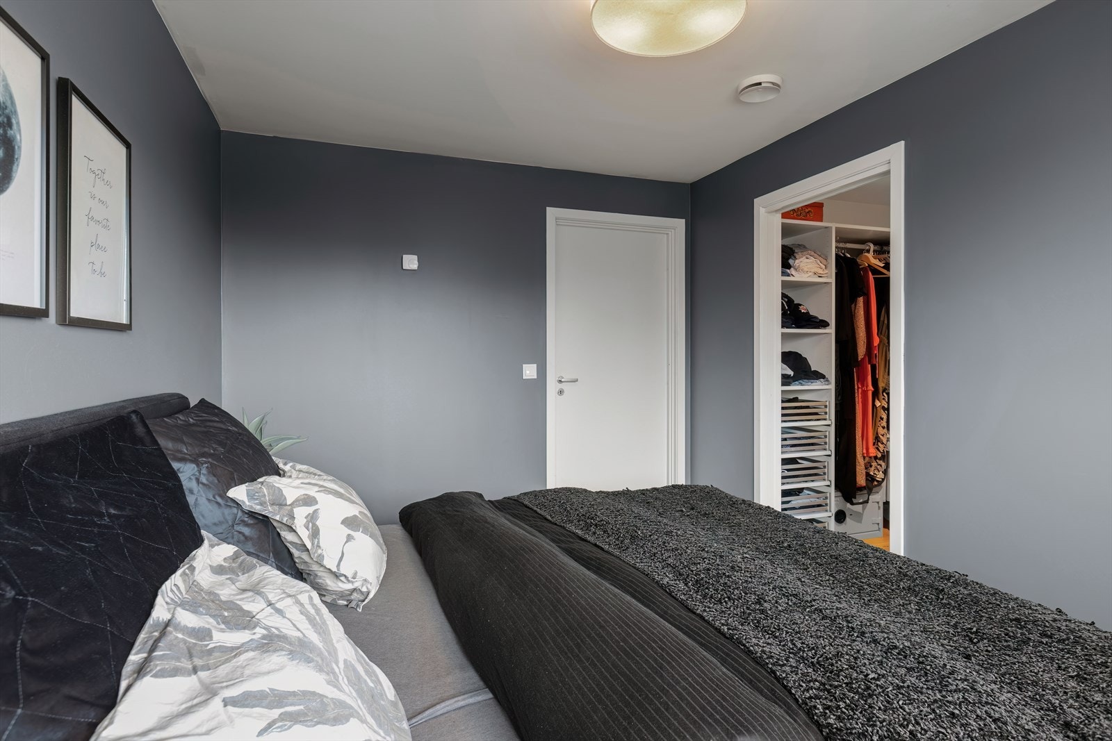 Hovedsoverom - med eget omkledningsrom Galleribilde