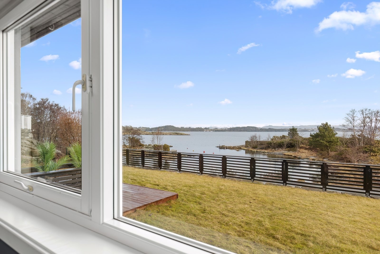 Utsikt fra hovedsoverom Galleribilde