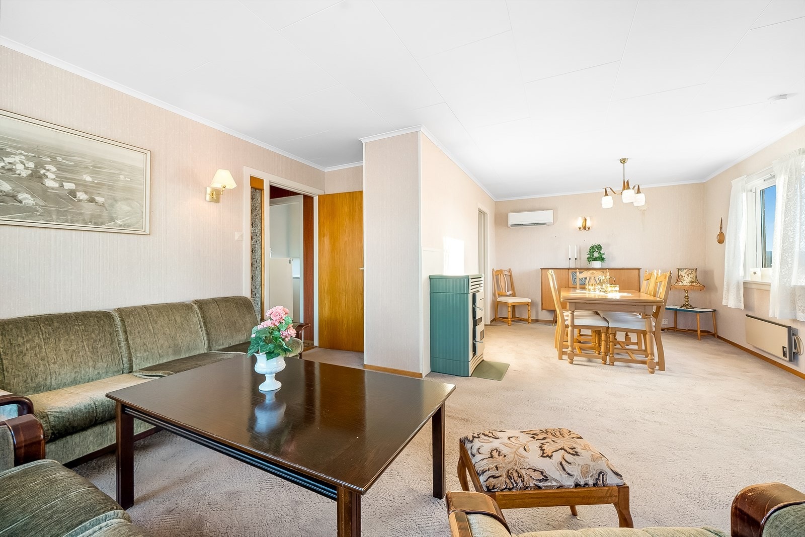 Varmepumpe montert i stue. Galleribilde