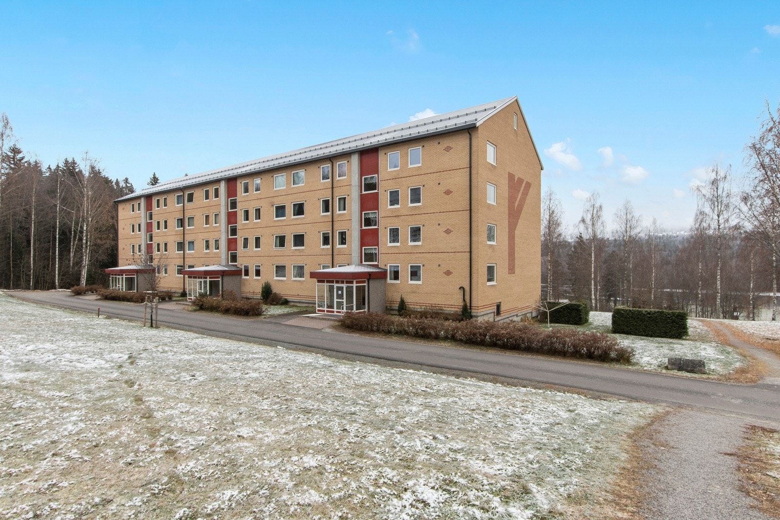 Leiligheten ligger i et veletablert boligområde på Langeland Galleribilde
