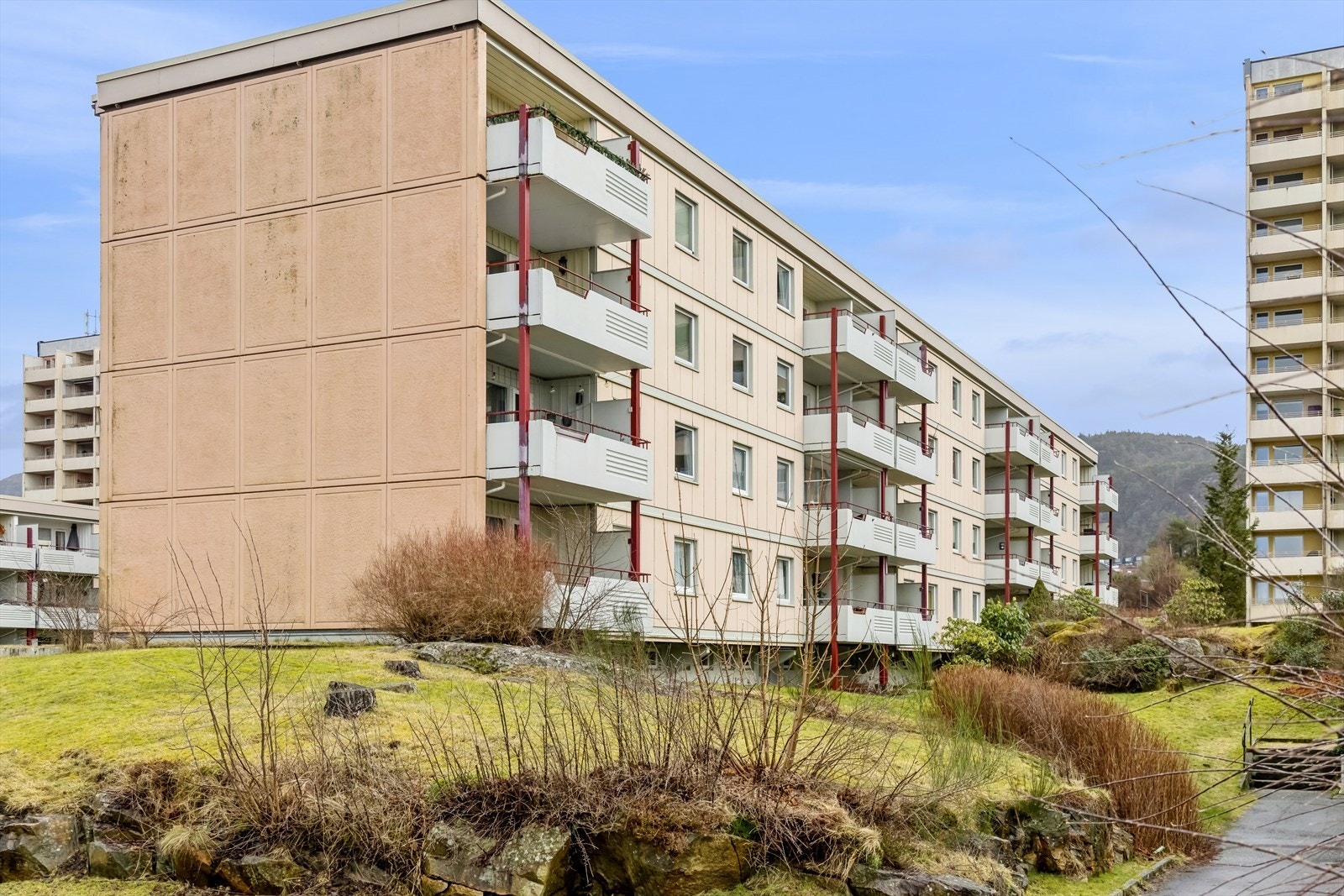 Velkommen til Ture Nermanns vei 41: Lys og meget pen toppleilighet med fin utsikt Galleribilde