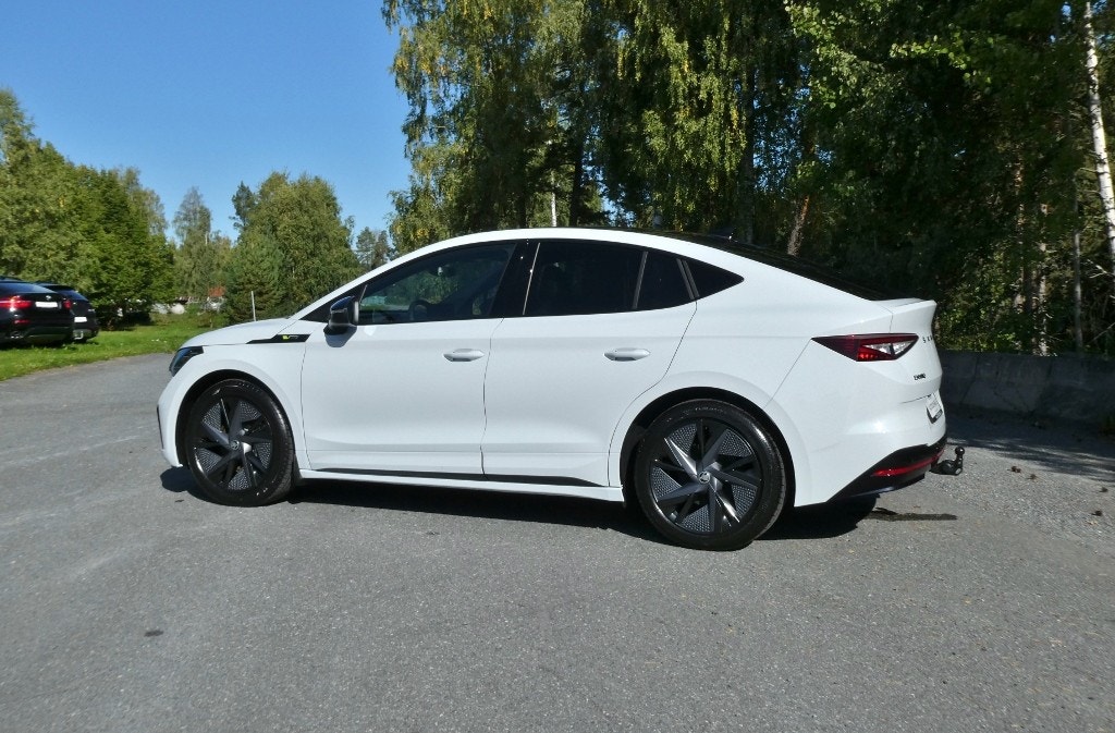 Skoda Enyaq Coupe RS 37